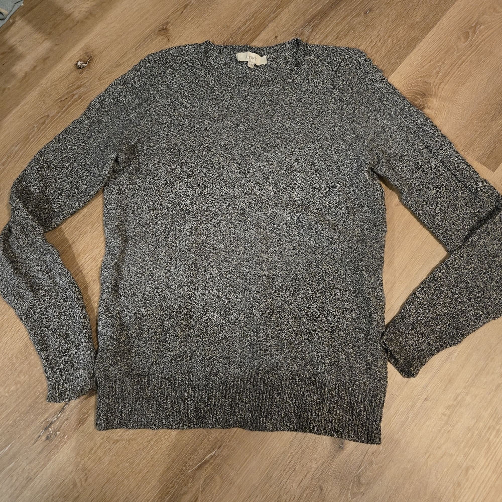 LOFT Women's Charcoal Crewneck Sweater